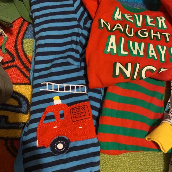 2 t carter pjs - Picture 2 of 3